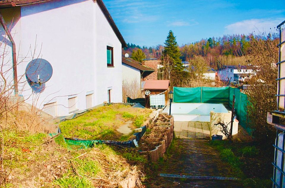 Einfamilienhaus mit Kamin und Pool zentral in Markt Aidenbach in Aldersbach