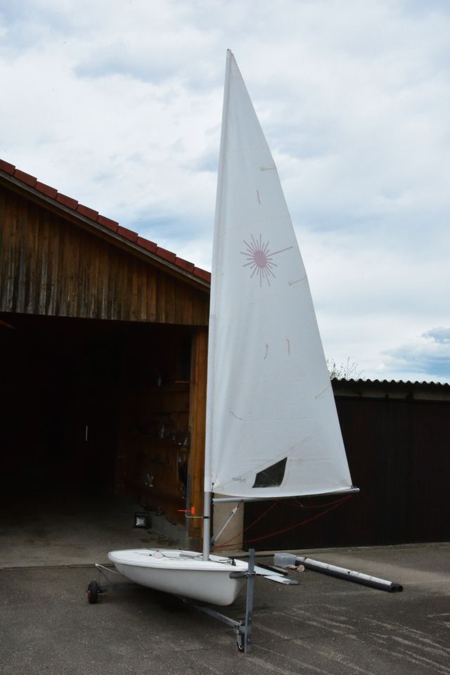 Laser Standard Segelboot in Flein