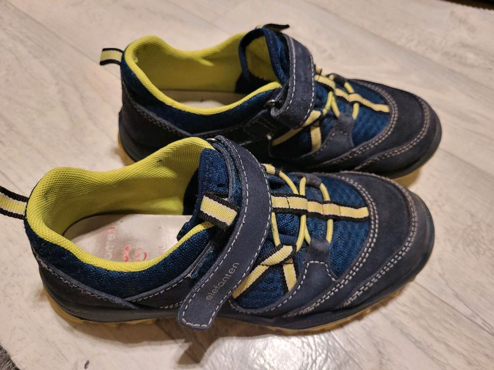 Halbschuhe für Kinder Gr. 33 in Dresden