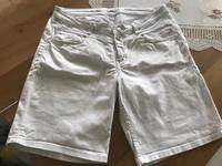 Weiße Shorts von S. Oliver Gr. 42 Bayern - Bamberg Vorschau