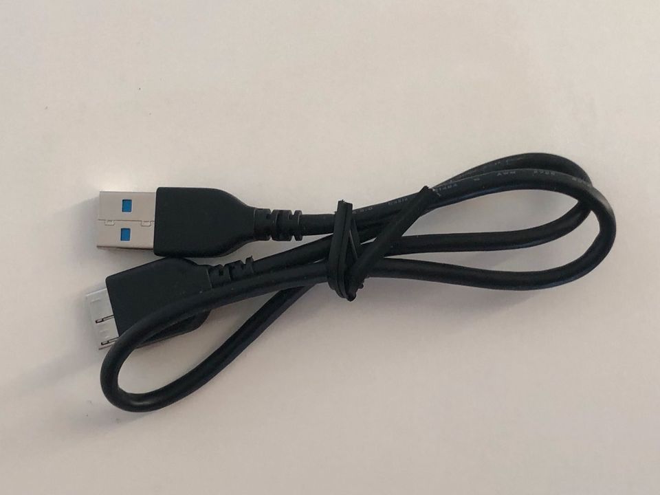 USB Kabel mit Spezial Anschluss in Lüneburg