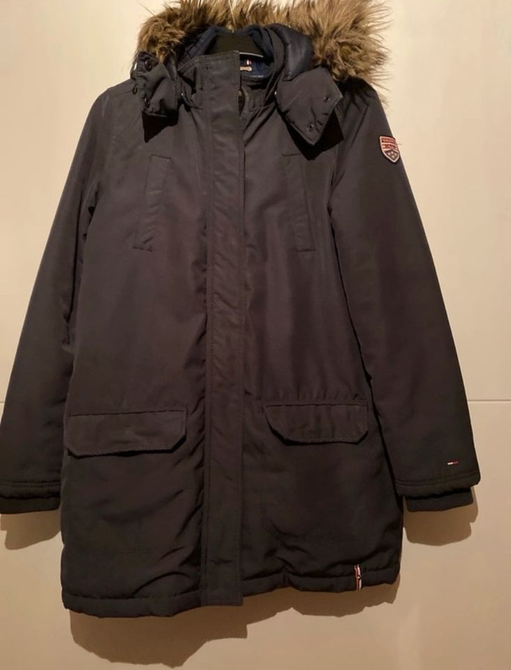 Tommy hilfiger winterjacke in Düren