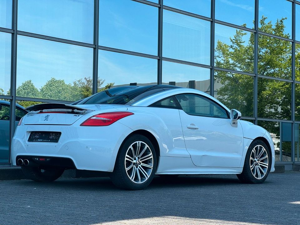 Peugeot RCZ Sport Leder Navi PDC in Mönchengladbach