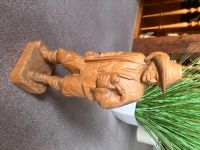 Holzfigur handgeschnitzt, Mann mit Hut und Pfeife in der Hand Hessen - Philippsthal (Werra) Vorschau