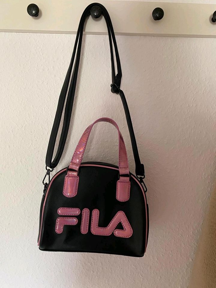 Handtasche von FILA Rosa Schwarz in Amberg
