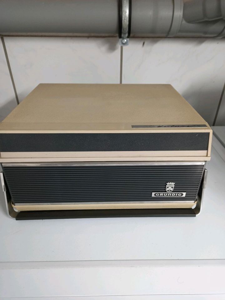 Vintage altes Tonband Grundig tk 23 de luxe in Kempen