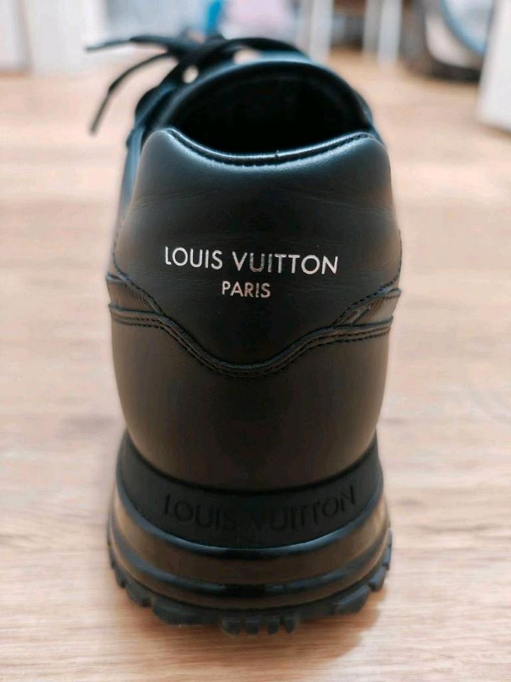 Louis Vuitton Run Away Sneaker 6,5 OVP Rechnung in Berlin