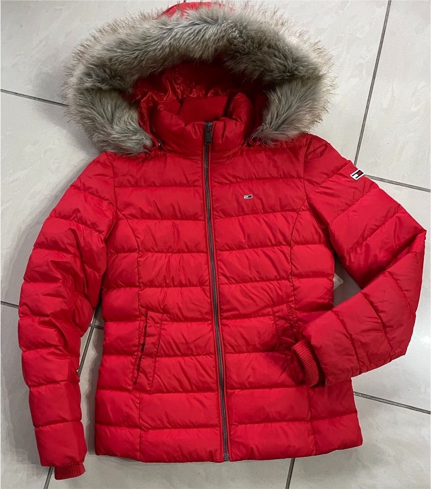 Tommy Hilfiger Jacke für Damen/Mädchen, rot in Größe XS in  Nordrhein-Westfalen - Velbert | eBay Kleinanzeigen ist jetzt Kleinanzeigen