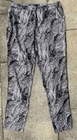 Freizeithose schwarz/weiss m.Leomuster, von Only, Gr. 38 Bayern - Gröbenzell Vorschau