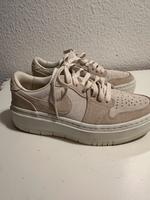 Nike Air Jordan 1,  Elevate Low, Ccmilk, Gr.40, wie Neu!Wildleder Berlin - Pankow Vorschau