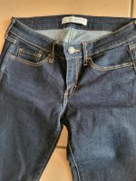 Dunkelblaue Super skinny Jeans Abercrombie & Fitch W 26 L 31 Nordrhein-Westfalen - Kempen Vorschau