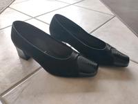 Ara Damen Pumps Gr. 39 bzw. 6 schwarz Hessen - Buseck Vorschau