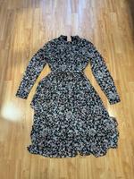 Kleid mit floralen Muster Nordrhein-Westfalen - Neuss Vorschau