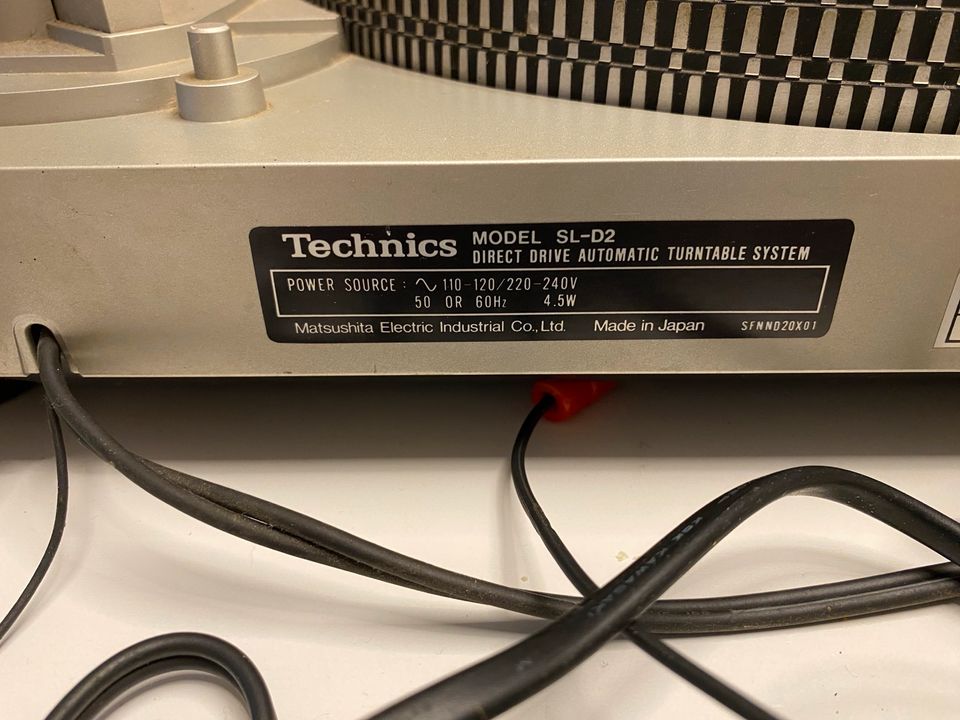 Plattenspieler Technics, Model SL-D2 in Helmstedt