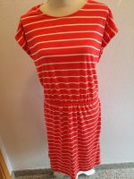 Sommer/Strandkleid, rot-weiss gestreift Hessen - Friedberg (Hessen) Vorschau