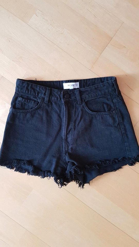 Short, kurze Hose, Hot Pants Mango Größe S bzw. 36 in Leinburg