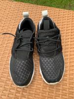 Reebok sneakers Sportschuhe 35,5 schwarz weiß Kreis Pinneberg - Tornesch Vorschau