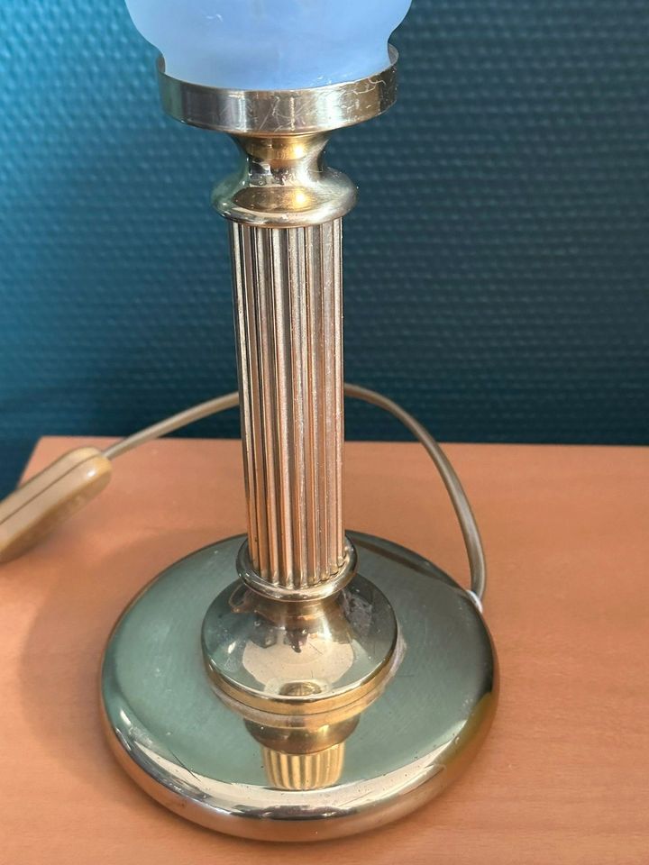 Tischlampe Tischleuchte Glas-Calla-Blüte Messingfuß in Neu Ulm