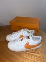 Nike Sneaker Gr. 41 NEU Niedersachsen - Rinteln Vorschau