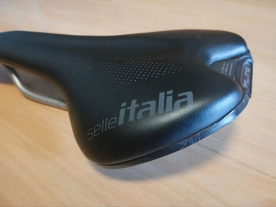 SELLE ITALIA FLITE BOOST in Ketsch