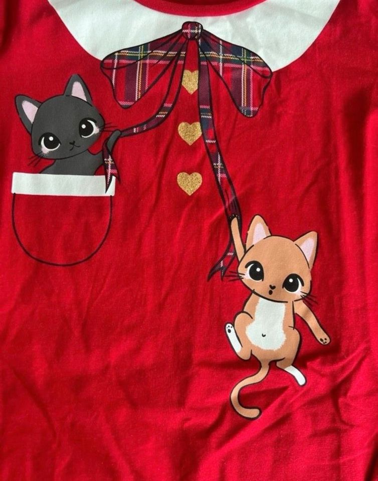 Weihnachten H&M Shirt rot Katzen langarm Gr. 134/140 neu in München