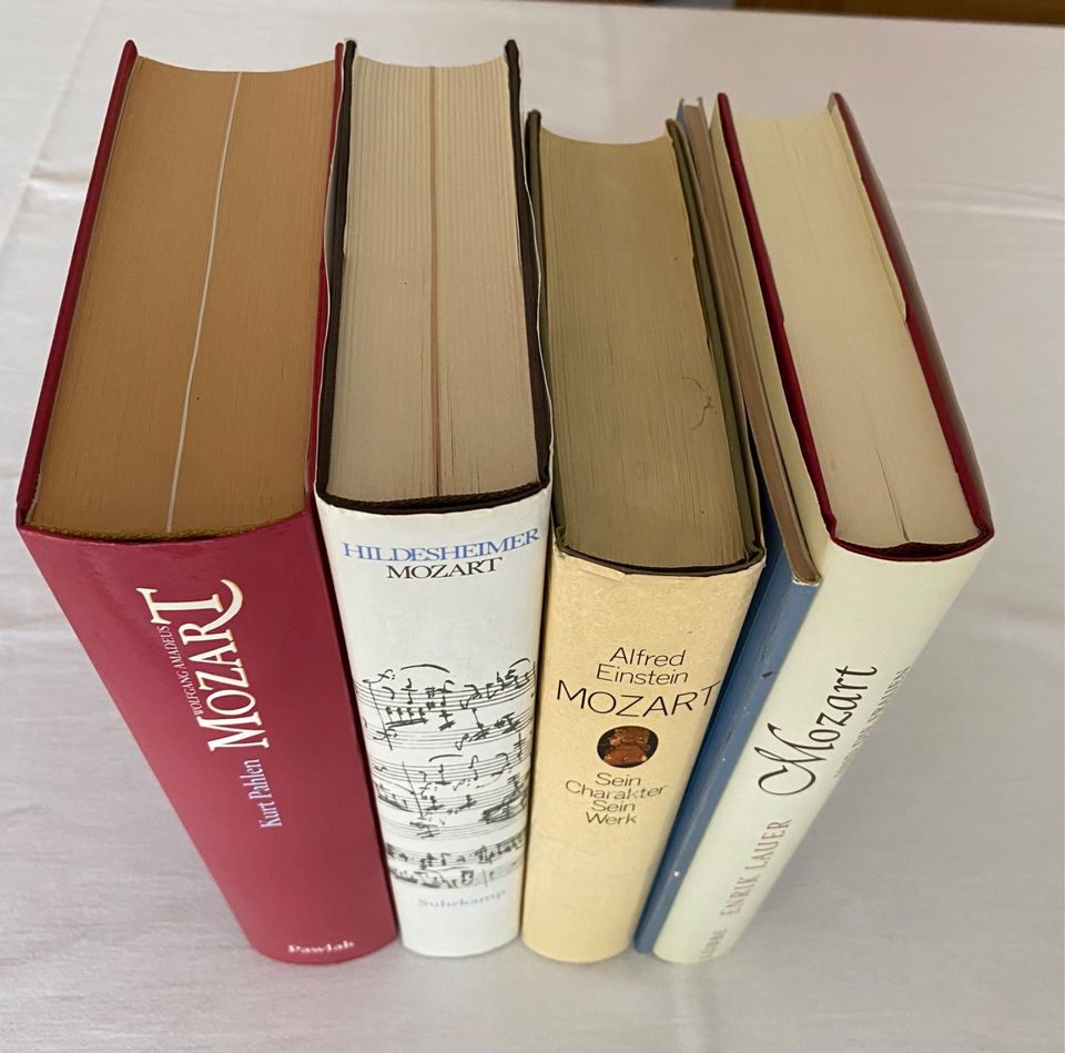 Fünf Bücher über Wolfgang Amadeus Mozart in Göppingen