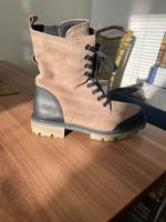 Caprice Winterstiefel Stiefeletten Boots Winterschuhe Gr. 39 NEU Dresden - Leubnitz-Neuostra Vorschau