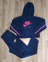 Nike Air Crop Hoodie + Nike Sportswear Club Berlin - Pankow Vorschau
