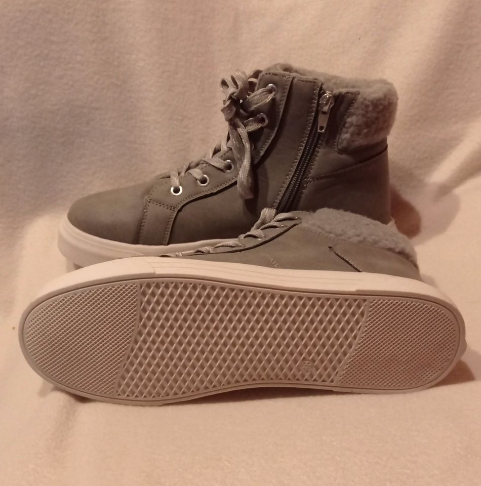 NEU, Damen sneaker high, gefüttert, grau, Gr. 38 in Emmerich am Rhein