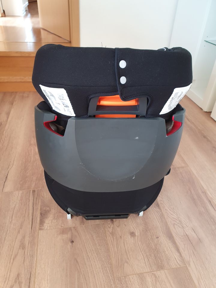 Cybex Solution X-Fix / Pure Black-black in Alpen