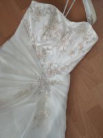 Cosmobella Brautkleid mit Schleppe Schleier Reifrock Gr.36/38 Sachsen-Anhalt - Magdeburg Vorschau