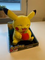 Pokemon Pikachu Figur mit Apfel, für Fans, TOP Koblenz - Urbar Vorschau