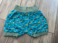 Kinder kurze Hose  Hose Stoffhose handmade 80 Bulli Bus Urlaub Rheinland-Pfalz - Oberzissen Vorschau