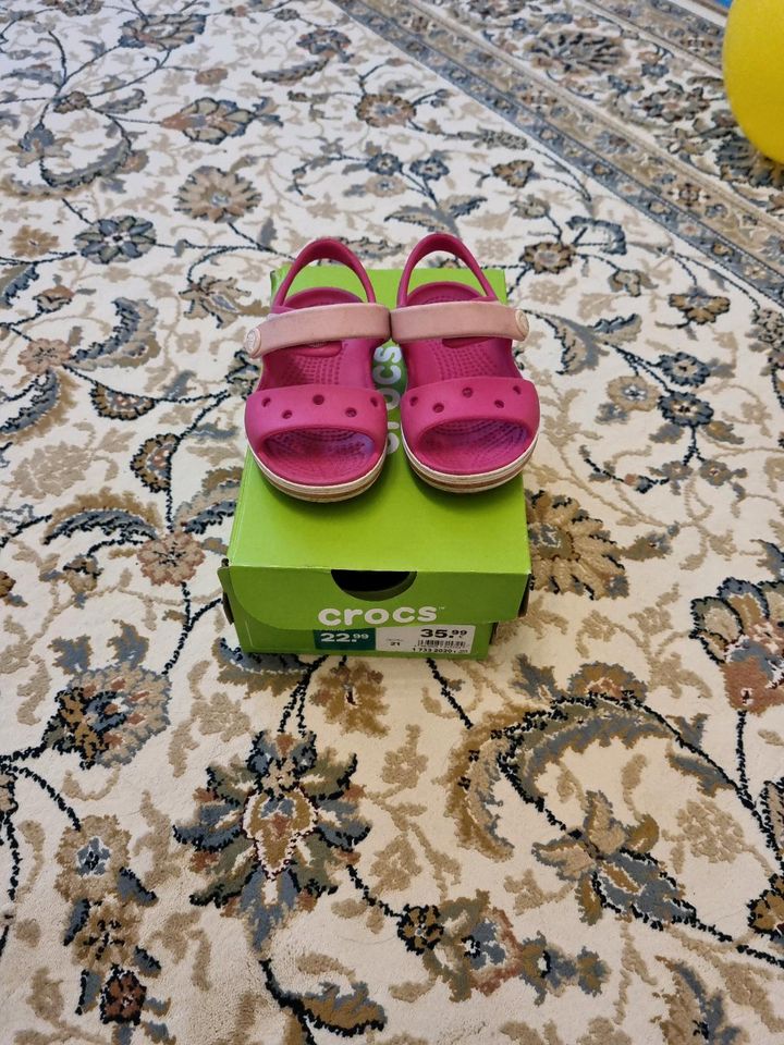 Crocs Sandalen 21 in Henstedt-Ulzburg