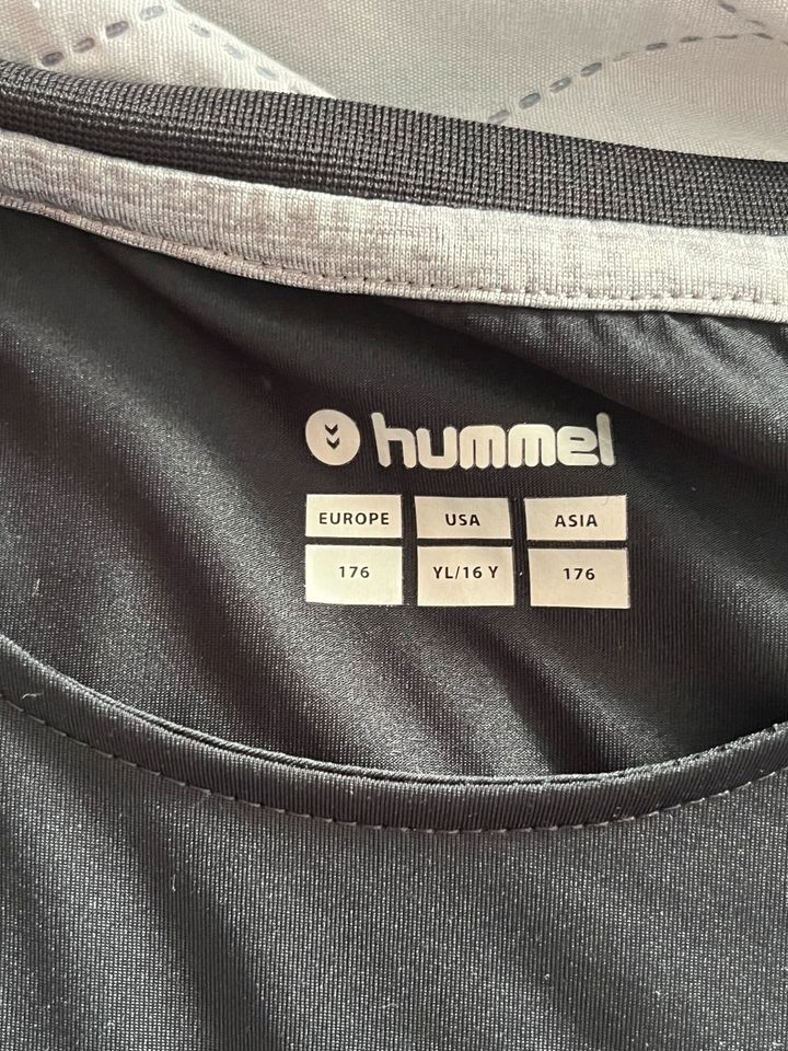 Hummel Sport Shirt gr.176 in Hamburg