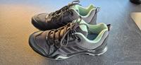 adidas Damen Terrex Ax3 W Sneaker grau/schwarz Größe 39 1/3 Bayern - Eschau Vorschau