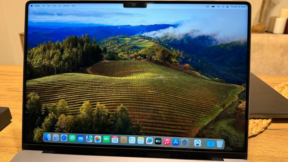 MacBook Pro 16.2” M1 Pro - 16 gb Memory- 512 gb SSD- Space Gray in Augsburg