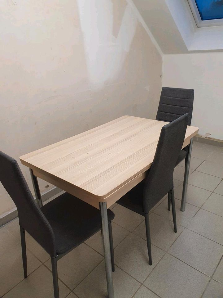Tisch und stühlen in Neuenrade
