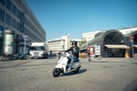 E-Roller Elektroroller Uranus R 80km/h E Scooter Aubing-Lochhausen-Langwied - Aubing Vorschau