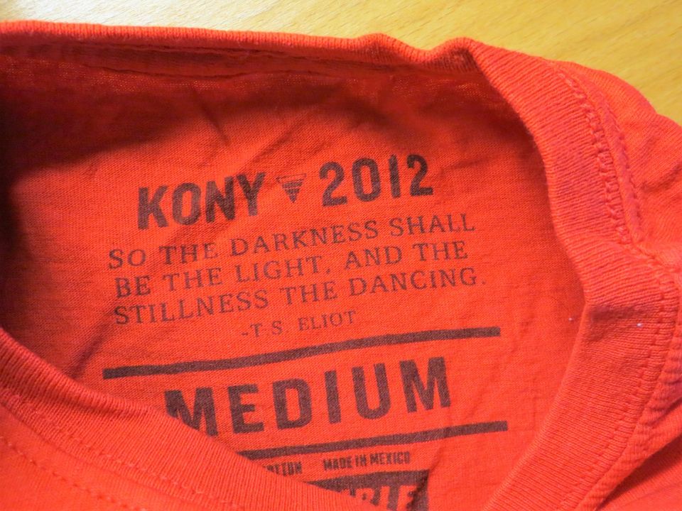 "Joseph Kony T-Shirt" Original Style T-Shirt Kony 2012 Essential in Cham