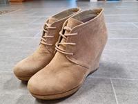 Stiefeletten mit Keilabsatz Sachsen - Zwickau Vorschau