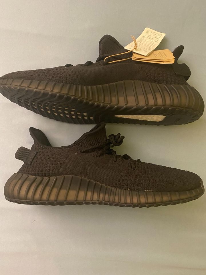 Adidas Yeezy 350 V2 "Onyx", Fit wie EU48 in Wenden