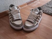 Adidas Sneaker Schuhe Damen/Herren. Gr. 39 1/3. Neu. Ungetragen Hessen - Obertshausen Vorschau