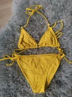 Bikini in senfgelb mit goldenen Elementen Gr. S Stuttgart - Stuttgart-Nord Vorschau