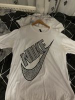 Nike tshirt Wiesbaden - Mainz-Kostheim Vorschau