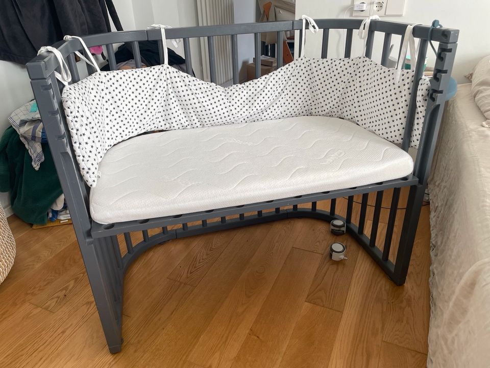 Beistellbett Babybay Maxi in grau in Stuttgart