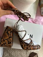 Absatzschuhe high heels Keilabsatz & Riemchen Gr. 37 nagelneu Hamburg-Mitte - Hamburg Altstadt Vorschau