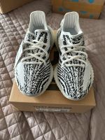 Adidas Yeezy Boost Zebra US4,5 EU36,5 München - Schwabing-West Vorschau