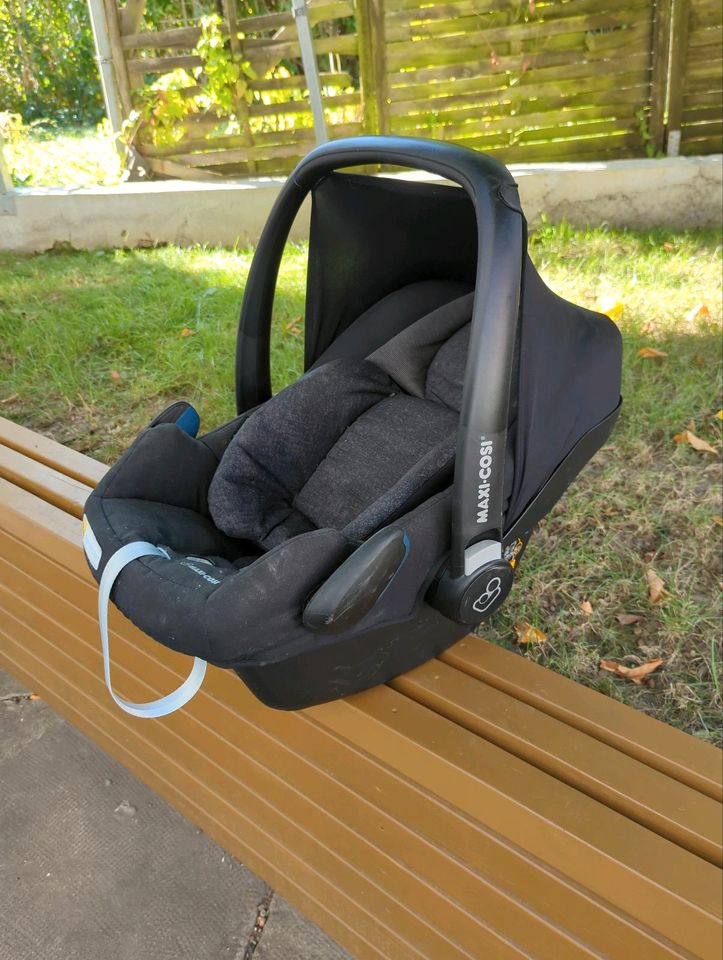 Maxi Cosi Babysitz in Walzbachtal