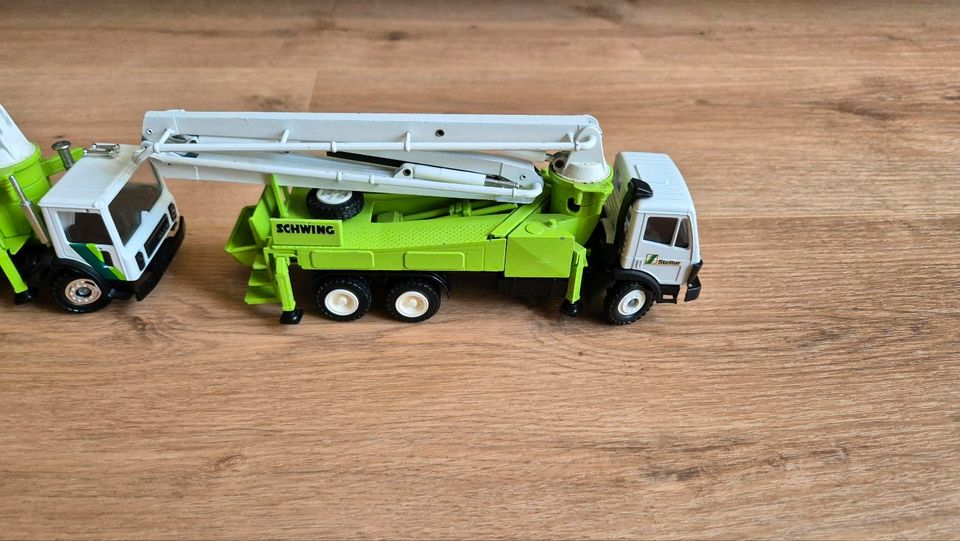 Conrad Schwing Betonpumpe Set Mack Mercedes Benz SK 1:50 LKW in Hannover